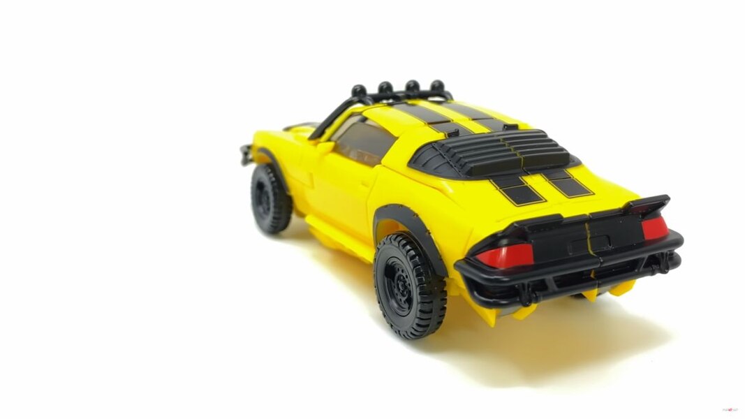 In Hand Image Of Transformers Rise Of The Beasts SS 100 Bumblebee  (41 of 44)